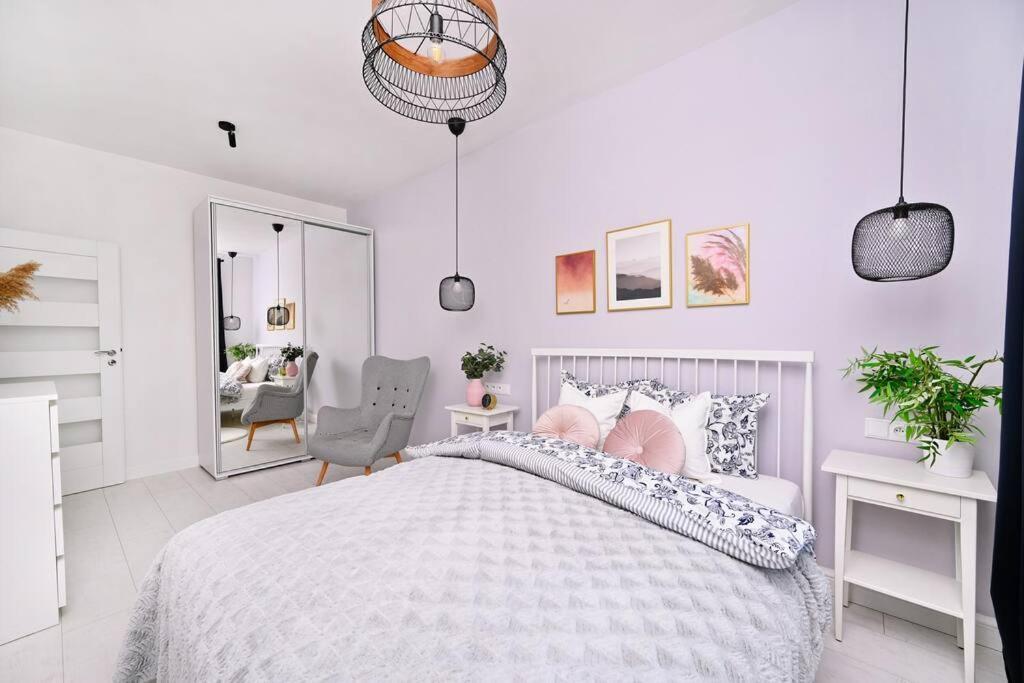 Saska Kepa -Ul. Francuska 2' Min Apartment วอร์ซอ ภายนอก รูปภาพ