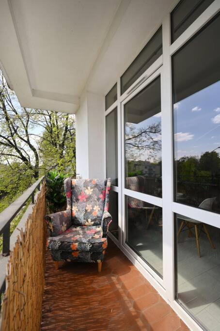 Saska Kepa -Ul. Francuska 2' Min Apartment วอร์ซอ ภายนอก รูปภาพ